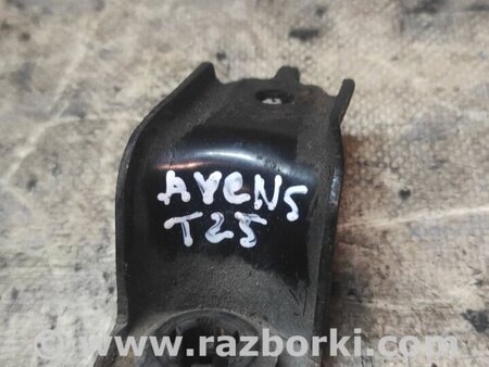 Кронштейн радиатора левый для Toyota Avensis T250 (02.2003-10.2009) Киев 1653322050