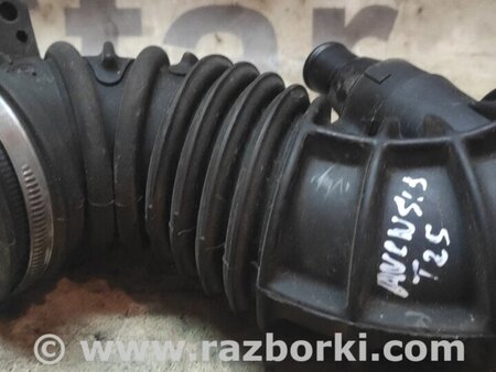 Патрубок воздушного фильтра для Toyota Avensis T250 (02.2003-10.2009) Киев 178810D200