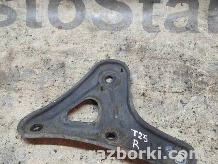 Кронштейн передней балки правый для Toyota Avensis T250 (02.2003-10.2009) Киев 5225705020