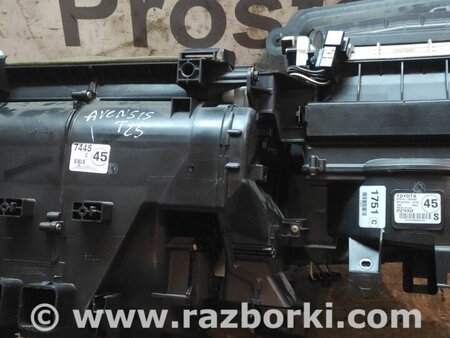 Корпус печки для Toyota Avensis T250 (02.2003-10.2009) Киев 8705005430