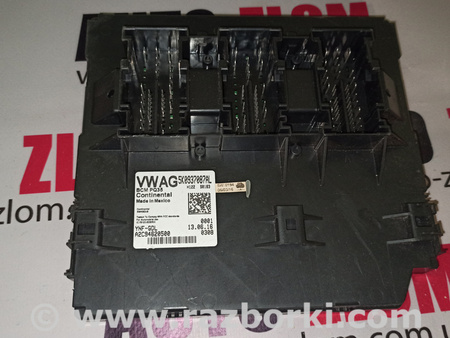 Блок комфорта для Volkswagen Jetta 6 NF (06.2010 - 04.2019) Львов 5K0937087AL