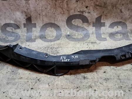 Направляющая переднего бампера правая для Skoda Octavia Киев 1Z0807184C
