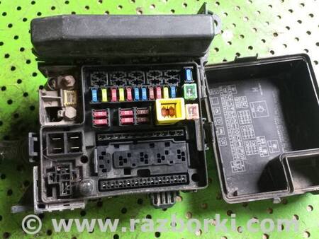 Блок предохранителей для Mitsubishi Lancer IX 9 (03-07) Киев MR965734