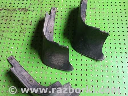 Брызговик передний левый для Toyota Corolla E150 (11.2006-08.2013) Киев 7662212260