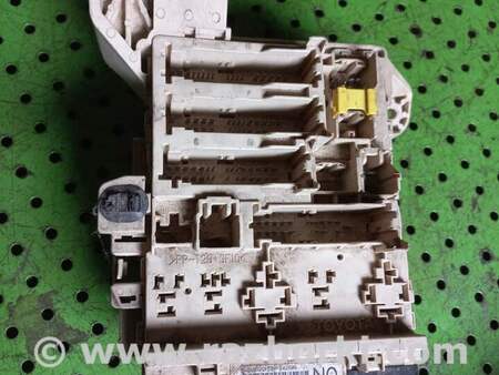 Блок предохранителей для Toyota Camry 40 XV40 (01.2006-07.2011) Киев 8273006511