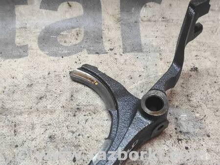 Вилка КПП для Mitsubishi Outlander XL Киев 2578A008