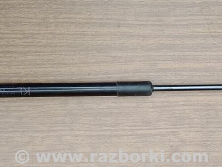 Амортизатор капота для Toyota Camry 70 XV70 (01.2017-...)  Киев 53450-06170