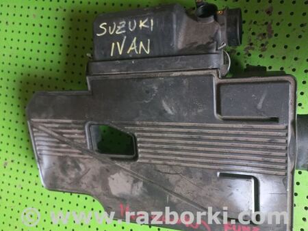 Воздушный фильтр корпус для Suzuki SX4 Киев 1370079J00