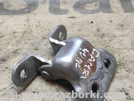Петля верхняя двери передней правой для Toyota Camry 40 XV40 (01.2006-07.2011) Киев 68730AC010