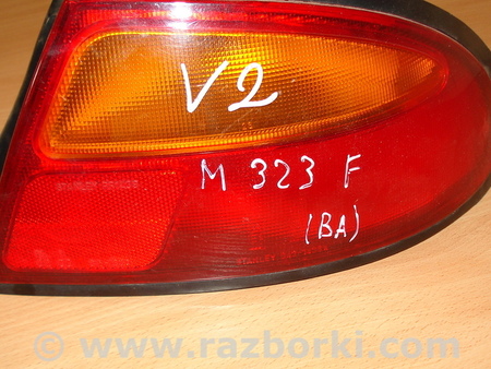 Поворотник правый для Mazda 323 (все года выпуска) Киев