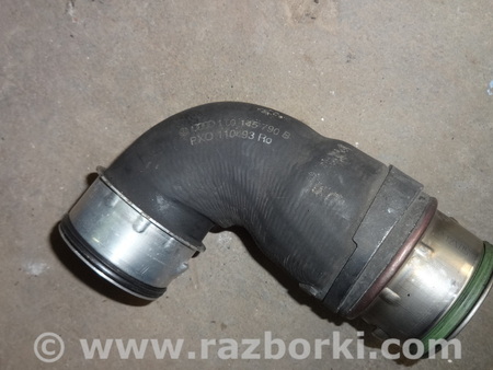 Патрубок интеркулера для Volkswagen Passat B6 (03.2005-12.2010) Львов 1T0145790B, 038131111A