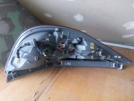 Фонарь задний правый для Hyundai i30 Киев 924022L010
