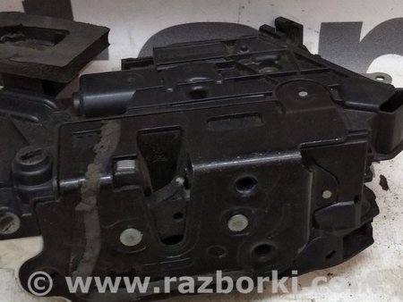 Замок двери задней левой для Skoda Rapid Киев 5E0839015A