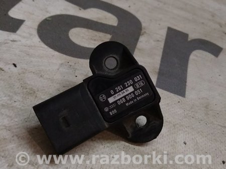 Датчик давления во впускном коллекторе для Volkswagen Golf V Mk5 (10.2003-05.2009) Киев 06B906051