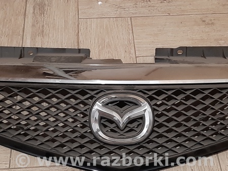 Решетка бампера для Mazda MPV Киев LD4750712