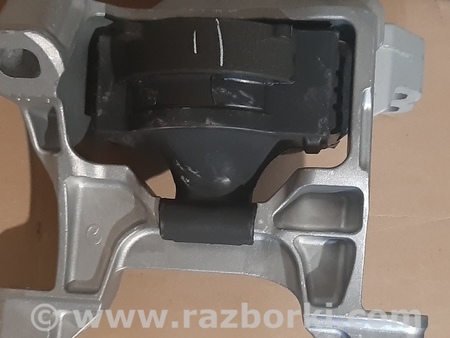 Подушка для Mazda 3 BM (2013-...) (III) Киев GHS439060A