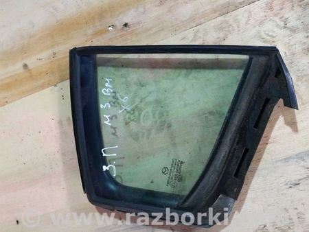 Стекло заднее боковое "форточка" для Mazda 3 BM (2013-...) (III) Киев