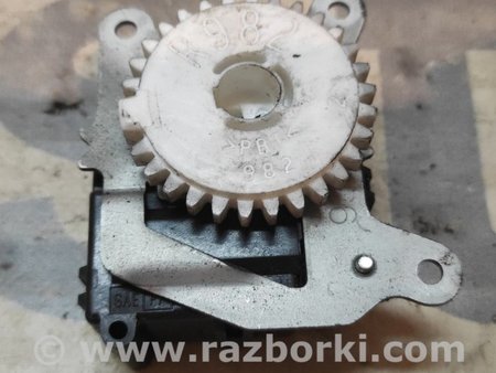 Привод заслонки отопителя для Toyota RAV-4 (05-12) Киев 8710612170