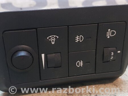 Блок кнопок в торпедо для Hyundai Santa Fe Киев 933102B050J4