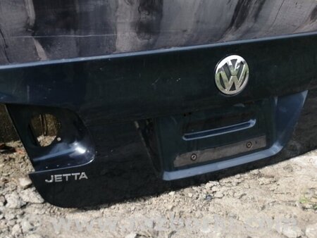 Крышка багажника для Volkswagen Jetta 5 1K2, 1K5 (01.2005 - 12.2010) Киев 1K5827025AN