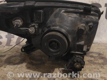 Фара передняя левая для Toyota RAV-4 (00-05) Киев 81106-42250