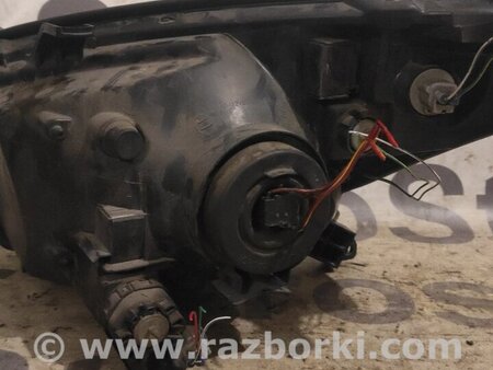 Фара передняя правая для Toyota RAV-4 (05-12) Киев 8110542250