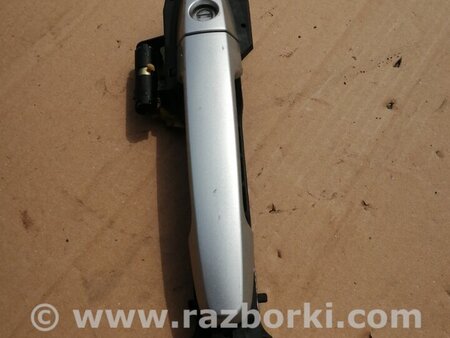 Ручка передней левой двери для Toyota RAV-4 (05-12) Киев 6920242010