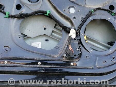 Дверь передняя правая для Volkswagen Golf V Mk5 (10.2003-05.2009) Киев 1K4831302AB