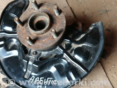 Цапфа передняя левая для Toyota Avensis T250 (02.2003-10.2009) Киев 4321205052