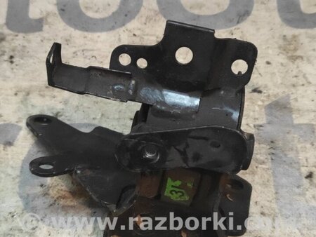 Подушка КПП для Toyota Avensis T250 (02.2003-10.2009) Киев 123720D120
