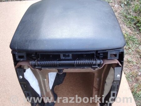 Консоль с подлокотником для Honda Pilot 2 MR-V YF3/4 (2008-2015) Киев 83400-SZA-A220-M1