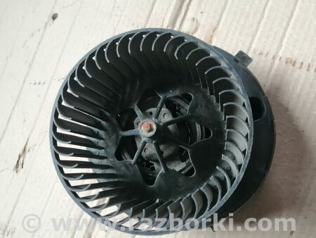 Мотор вентилятора печки для Volkswagen Touran (01.2003-10.2015) Киев 1K1820015C