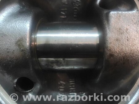Поршень для Volkswagen Caddy 3 (2003-2020) Киев 038107065GP001