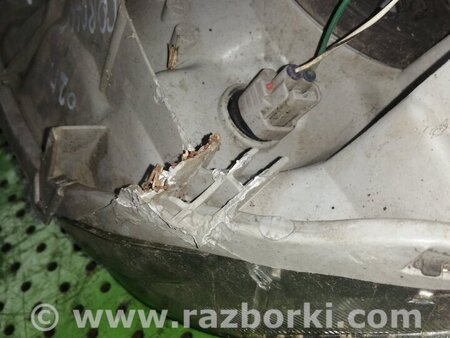 Фара передняя правая для Toyota Corolla E120 (08.2000-02.2007) Киев 8113002180