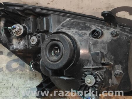 Фара передняя левая для Toyota RAV-4 (05-12) Киев 8110642250