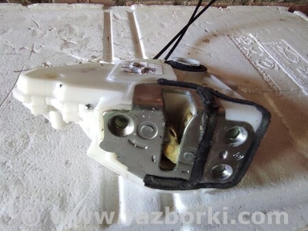Замок двери передней правой для Honda CR-V (07-11) Киев 72111-SWA-P1-RH-FR