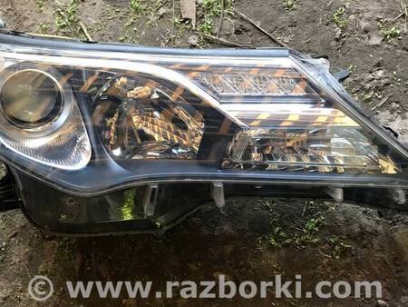 Фара передняя правая для Toyota RAV-4 (13-15) Киев 8113042542