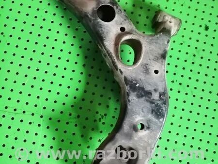 Рычаг нижний передний левый для Toyota RAV-4 (05-12) Киев 4806942050