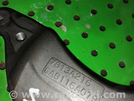 Кронштейн крепления компрессора кондиционера для Citroen C-Crosser Киев 7813A216