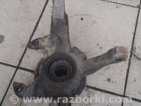 Цапфа передняя правая для Mazda 323 BH, BA (1994-2000) Киев B01L33020B