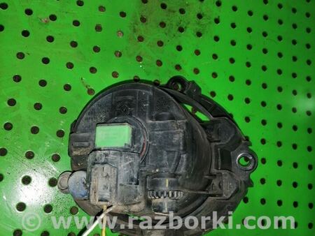 Противотуманная фара правая для Toyota RAV-4 (05-12) Киев 812100D040