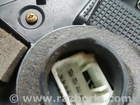 Замок двери передней правой для Lexus RX300/330/350/400 (03-09) Киев 690300E010