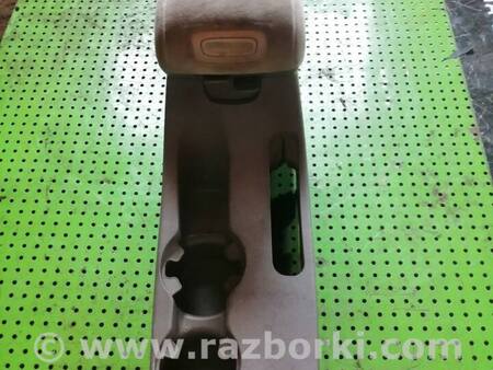 Консоль с подлокотником для Hyundai Tucson (04-10) Киев 846712E010Z9