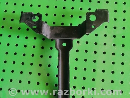 Кронштейн замка капота для Ford Fiesta Mk6 (2008-2017) Киев 1772168