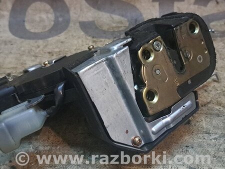 Замок крышки багажника для Toyota RAV-4 (05-12) Киев 6911042090