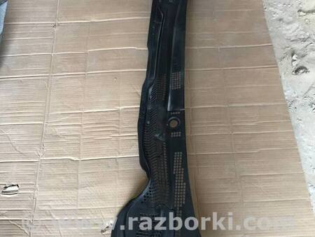 Пластик под лобовое стекло (Жабо) для Honda CR-V (07-11) Киев 74218SWWG00