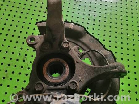 Кулак поворотный правый для Toyota RAV-4 (05-12) Киев 4321142080
