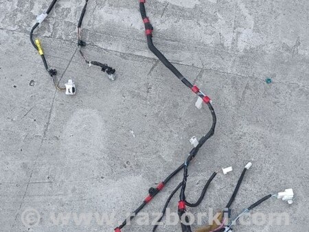 Проводка двери для Toyota Camry 50 XV50 (08.2011-11.2014) Киев 82186-33020, 82152-33D10