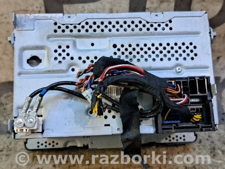 Магнитола для Skoda Octavia A5 Киев 1Z0035156G