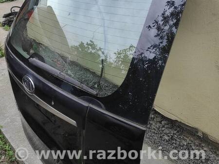 Крышка багажника для KIA Carnival 2 (2006-2014) Киев 737004D031